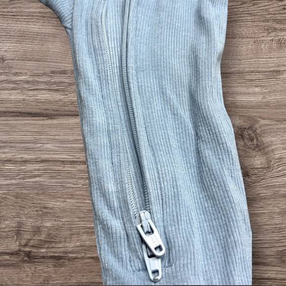 BAMBOO 12-18mo Blue and Grey Footies, exclnt cndtn. OffrsWelcm. 15% Off w 2+ bdl - Picture 11 of 14